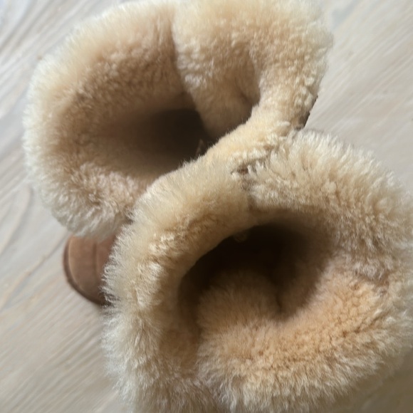 Uggs girls 13 vguc - Picture 3 of 7